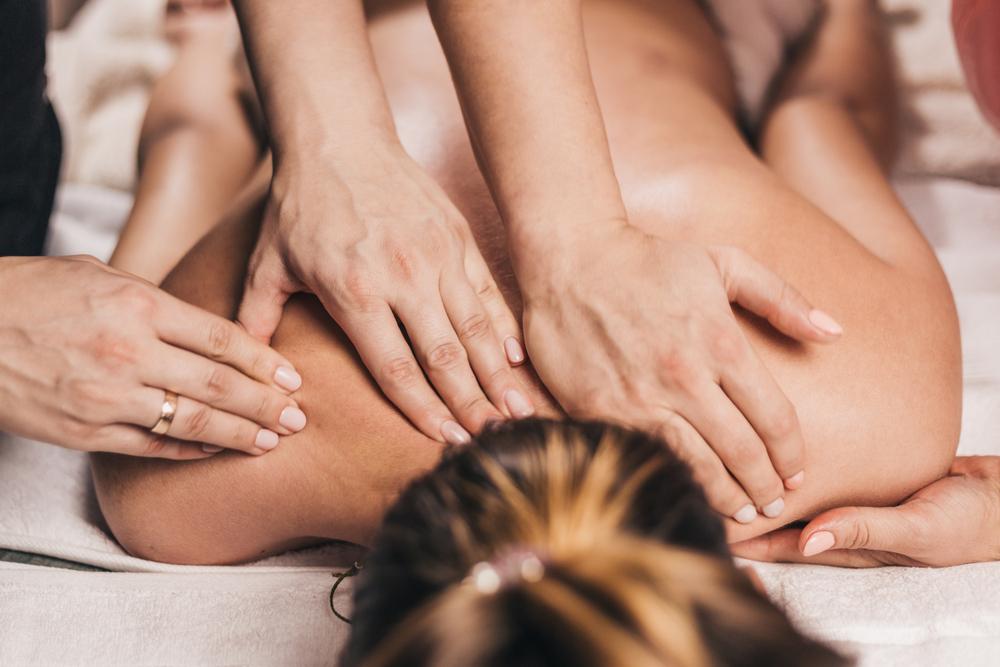 Four Hands Massage